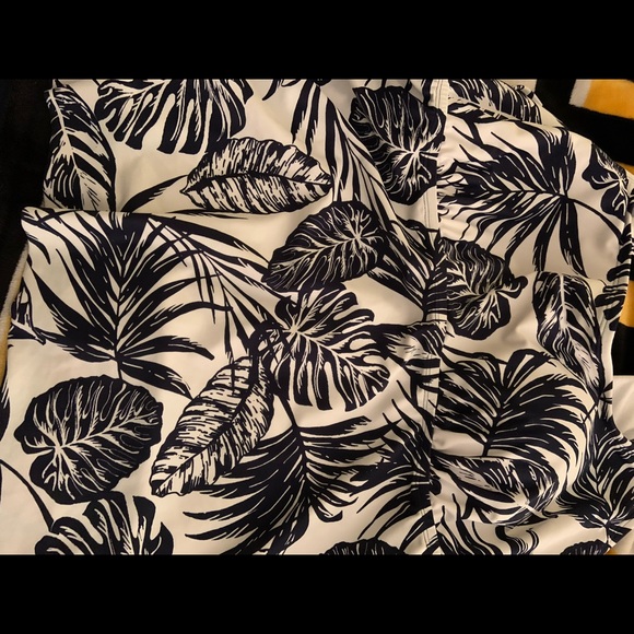 Kona Sol SwimTankini Top - Picture 4 of 11